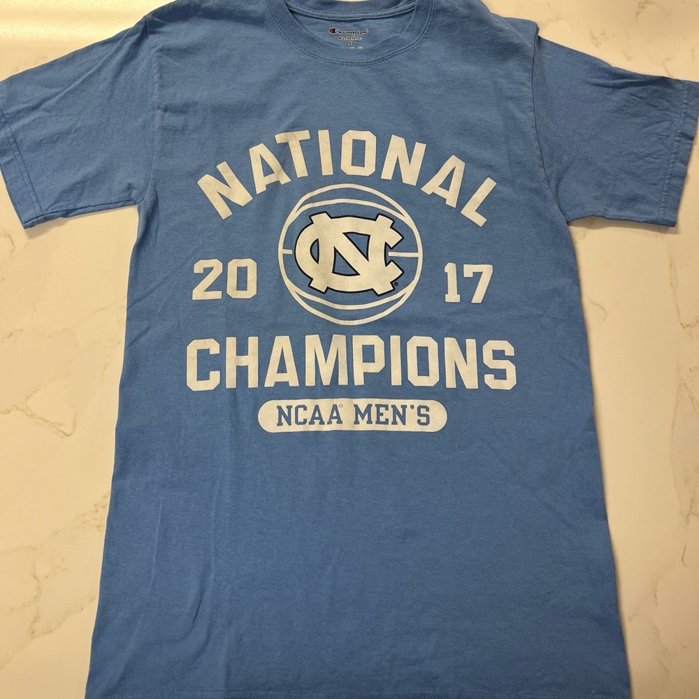 UNC Chapel Hill Tarheels 2017 NCAA Championship T-shirt Size Small Carolina Blue